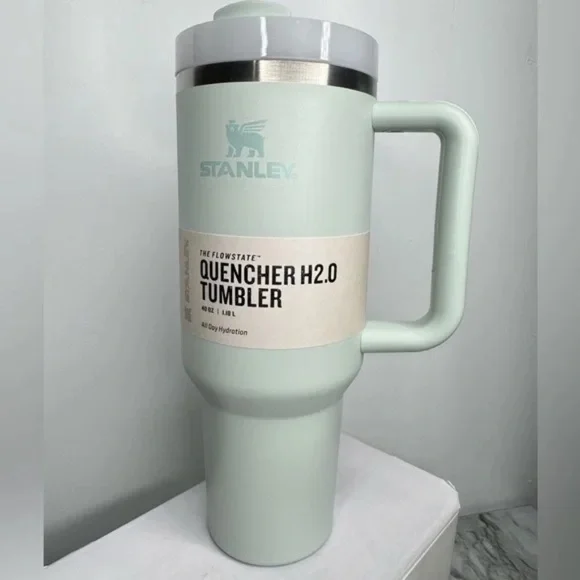 Stanley FlowState Quencher H2.0 Tumbler / 40oz / Color: Mist - Picture 4 of 11